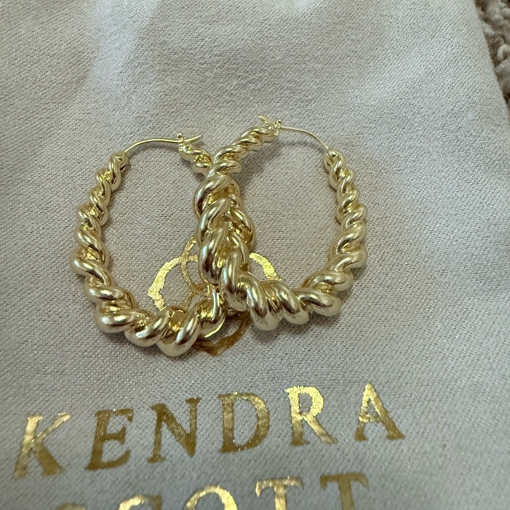 Kendra Scott Gold Haisley hoops